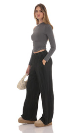 Pleated Straight Pants in Black