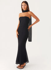 Under the Pagoda Maxi Dress Black