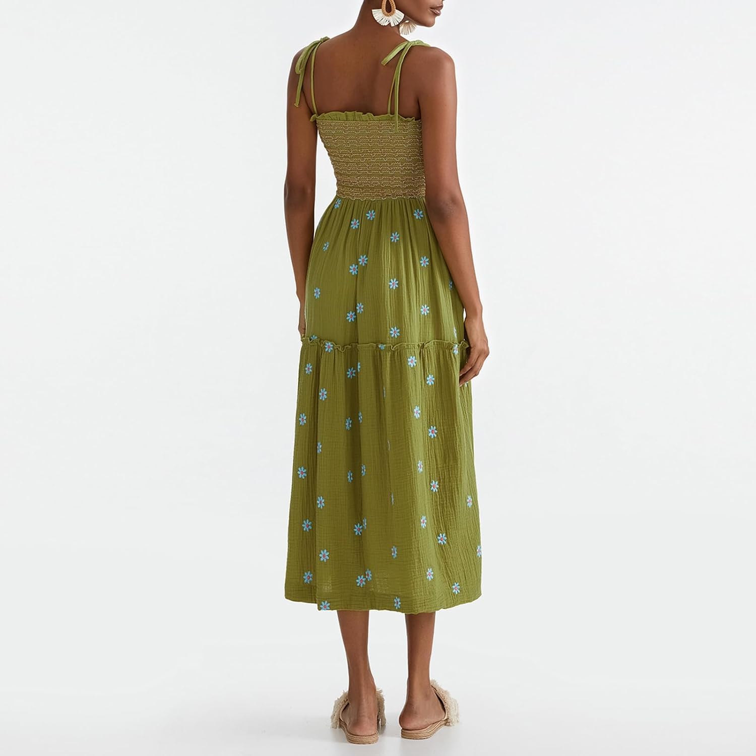 Women Floral Embroidered Maxi Dress Sleeveless Tie Shoulder Smocked Flowy Dress Boho Summer Sundresses with Pockets