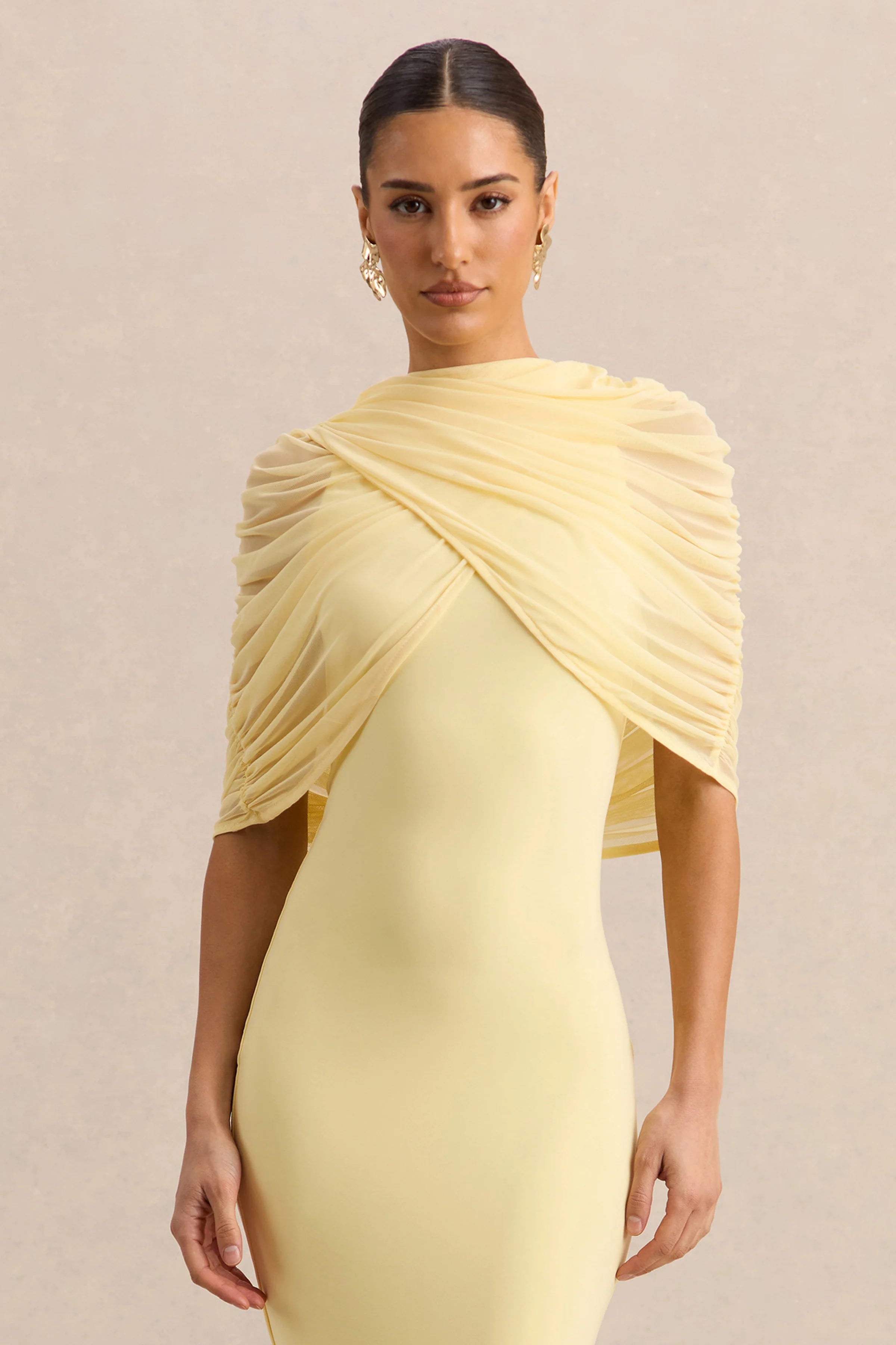 Magoria Lemon Mesh Round Neck Cape