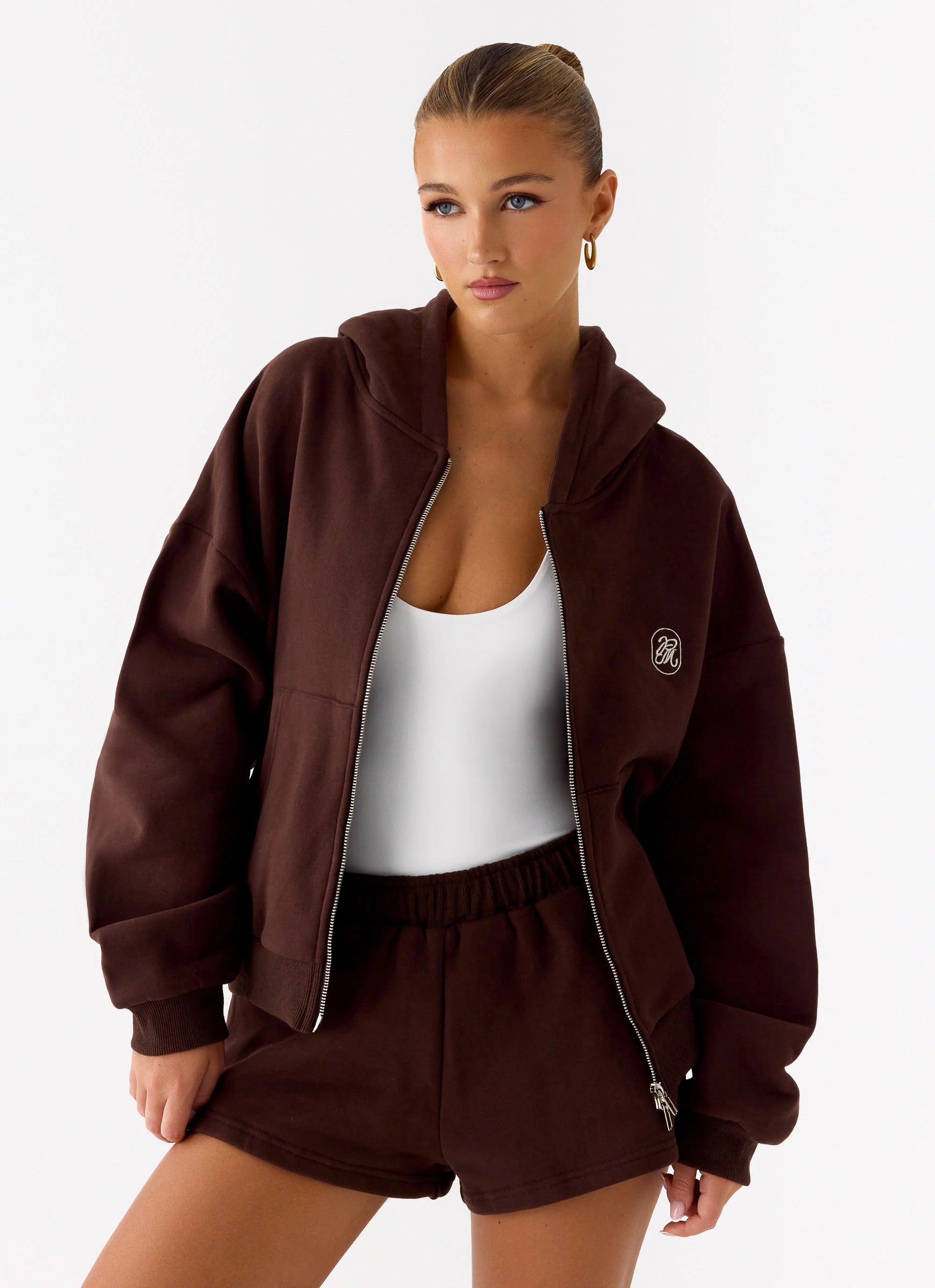 Signature Low Rise Sweatshorts Chocolate