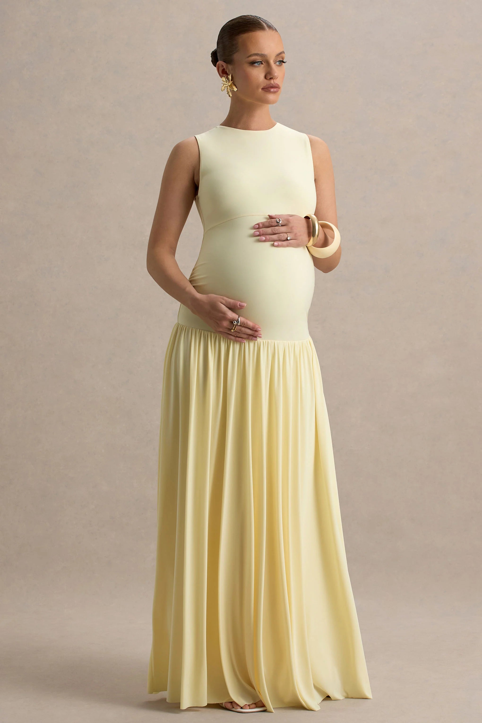 Outline Lemon Crew Neck Maternity Maxi Dress With Pleated Skirt