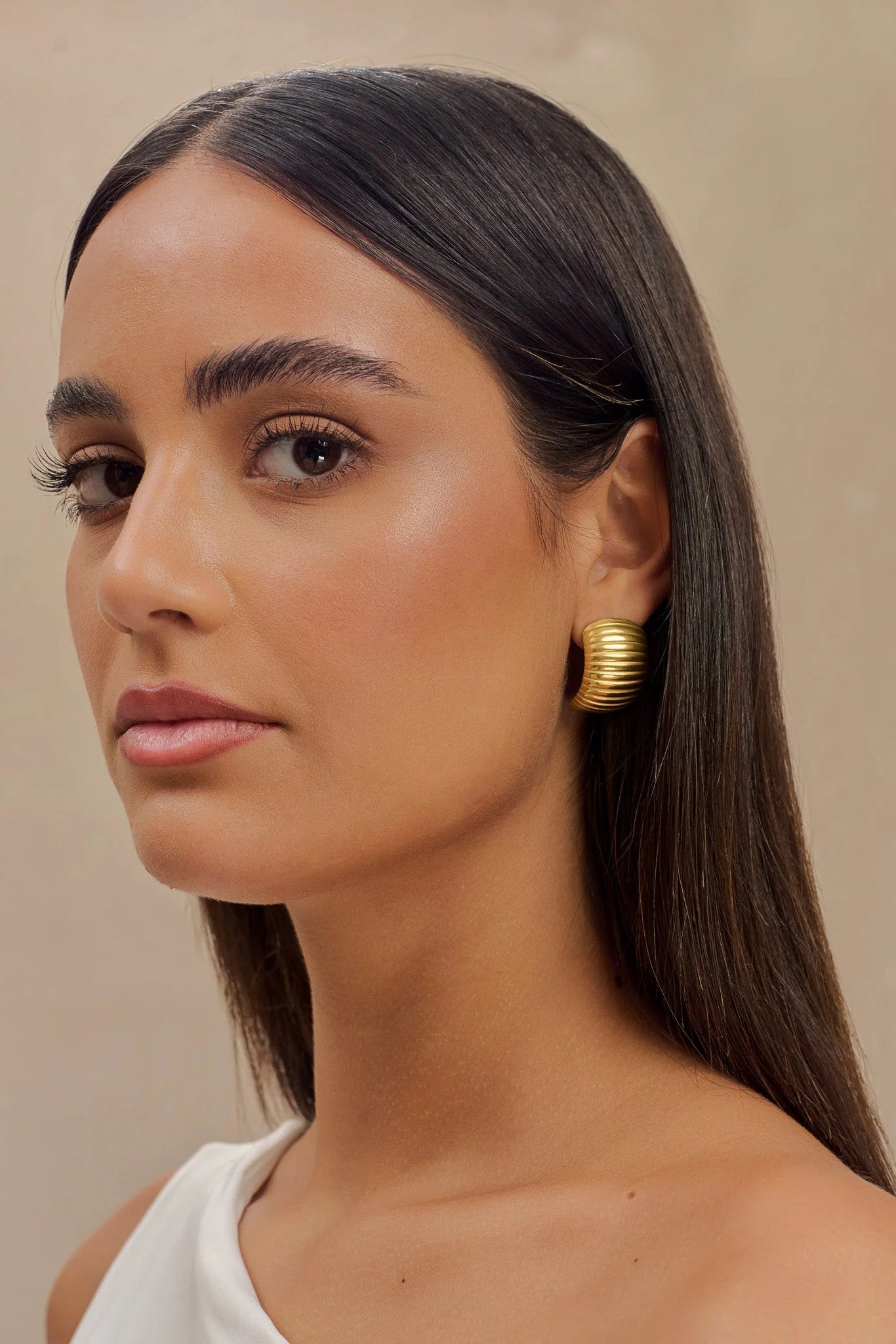 Amelia Textured Hoop Gold