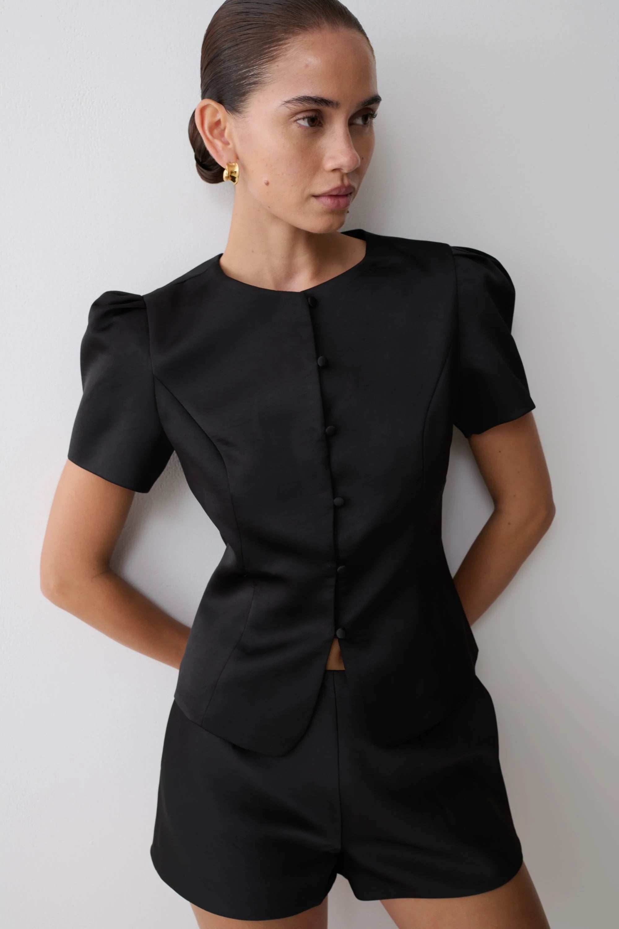 Anne Short Sleeve Satin Top Black