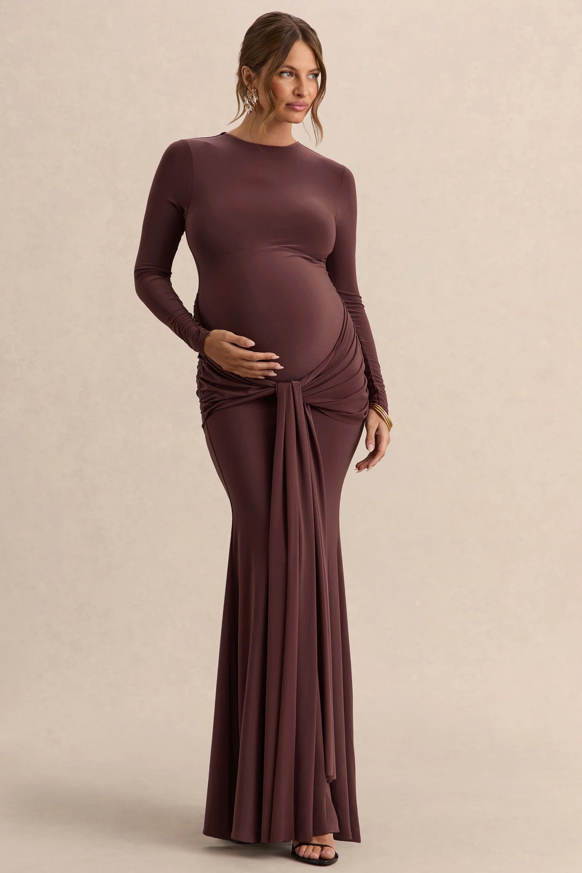 Aveny Brown Crew Neck Maternity Maxi Dress With Ruched Detailing And Sash