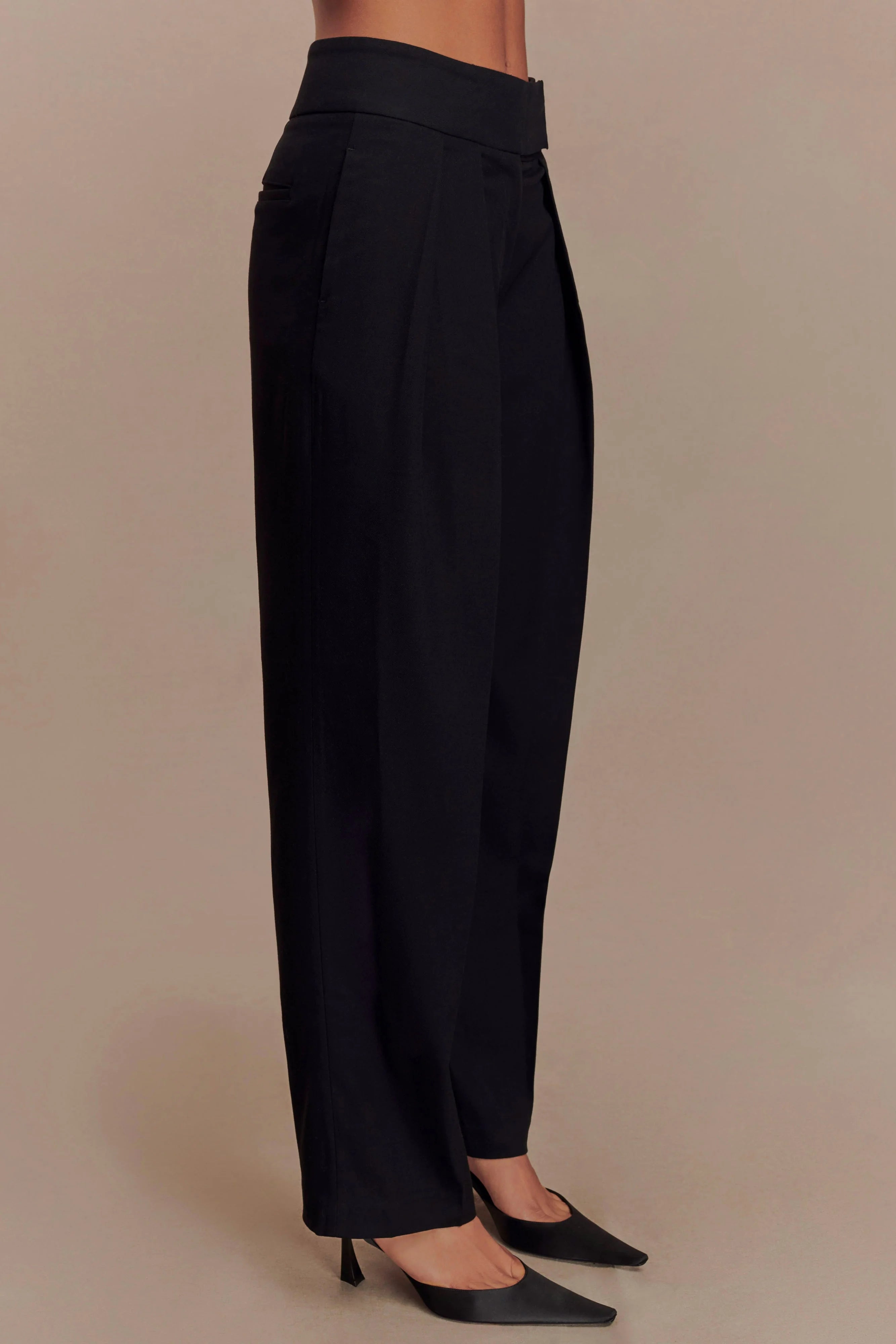 Penelope Pleated High Waisted Pants Black