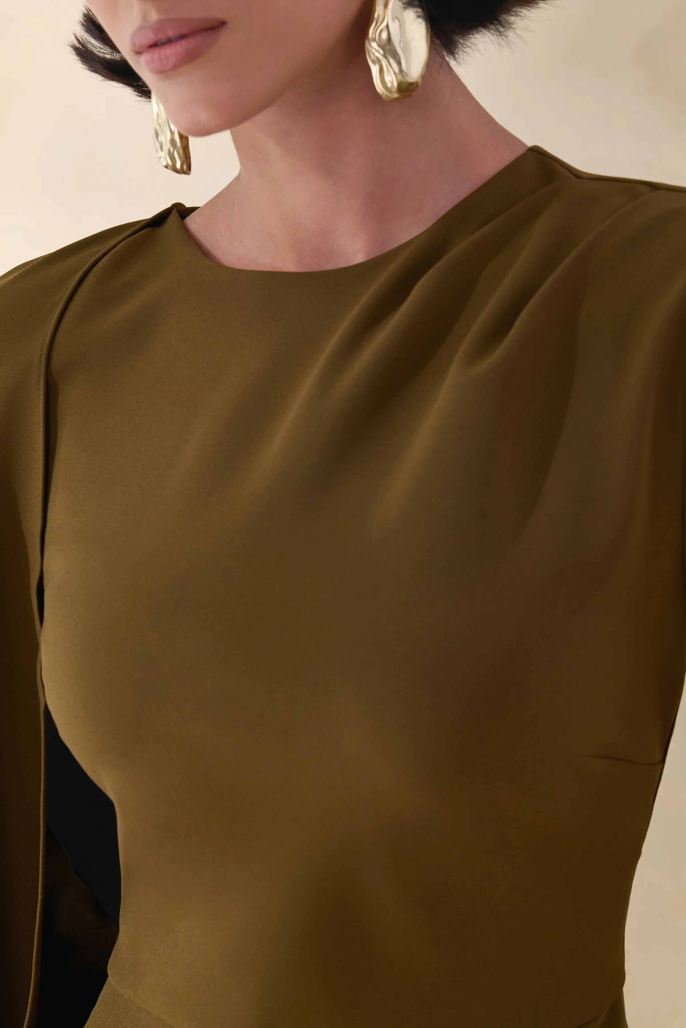 Jovea Olive Round Neck Maxi Dress With Cape Sleeve