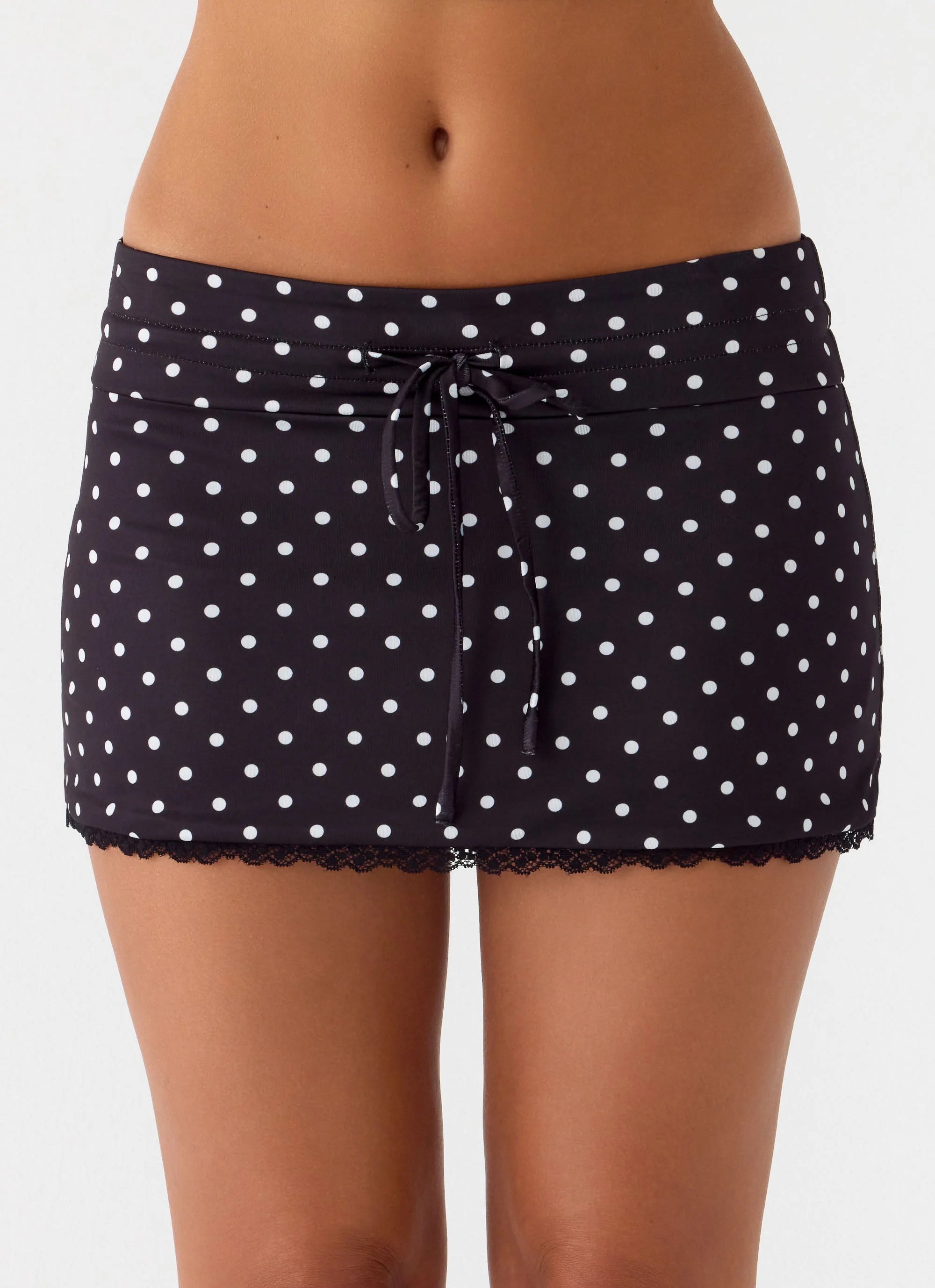 Get No Sleep Mini Skort Black Polkadot