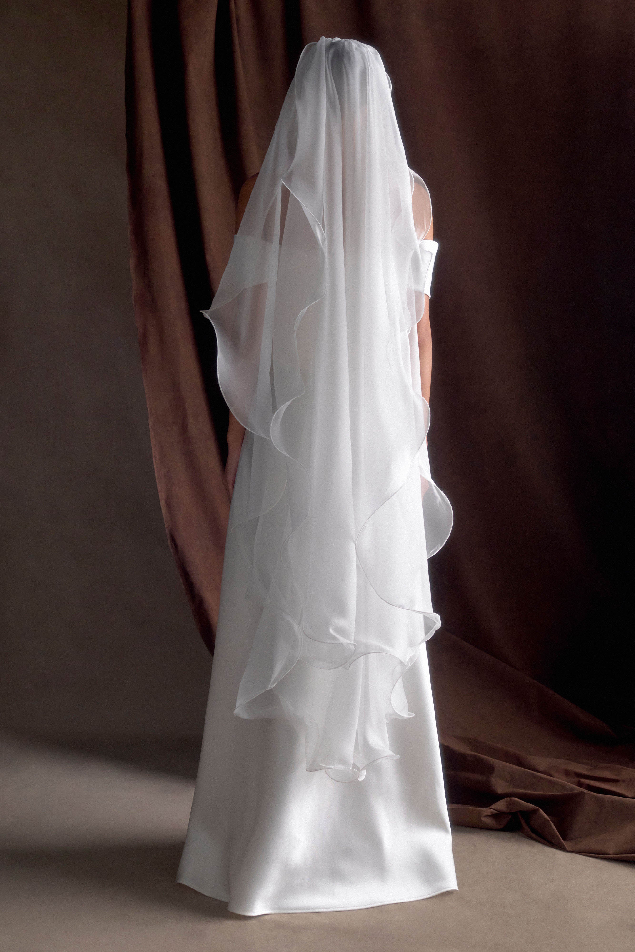 Asteria Draped Chiffon Veil Ivory