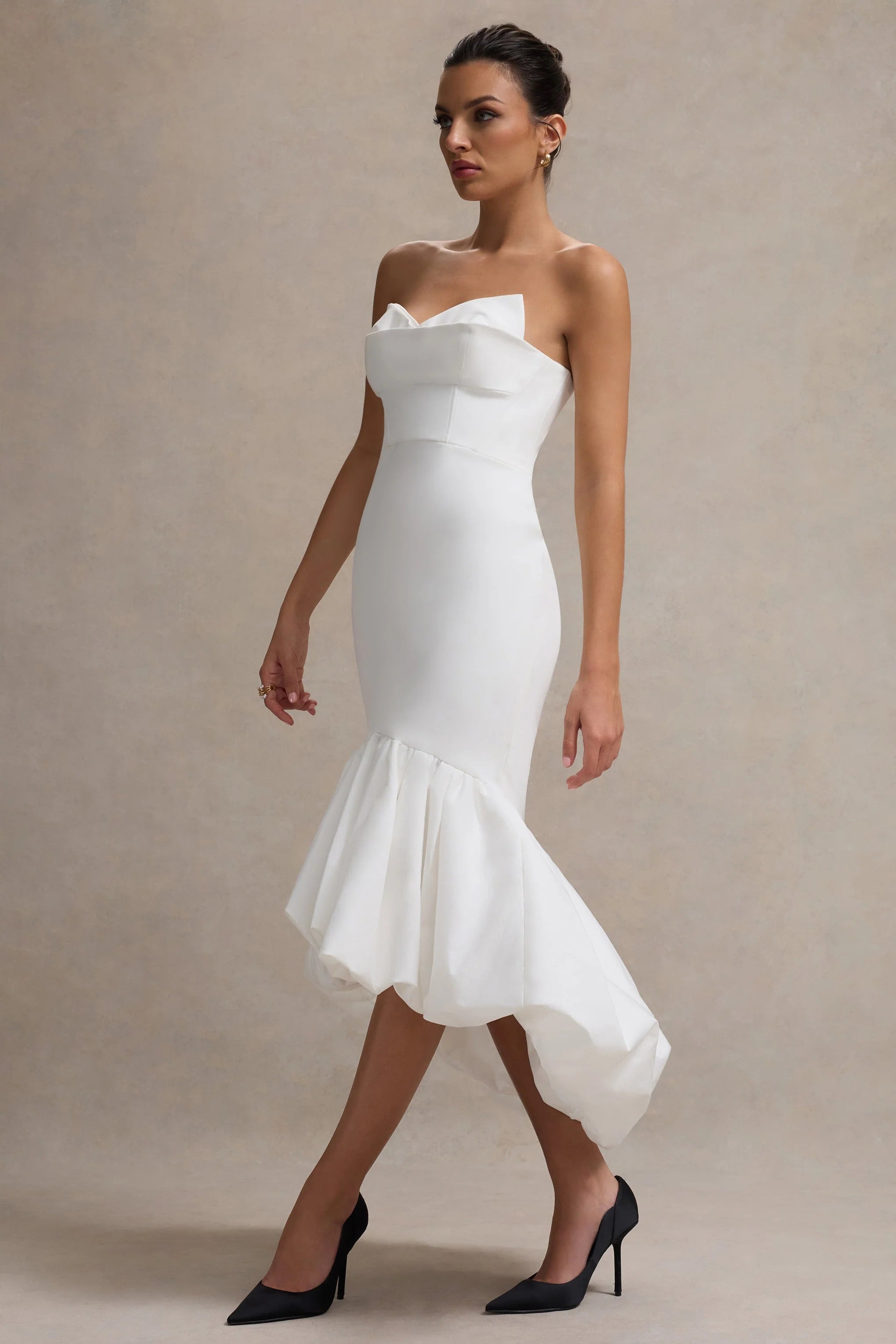Emmelina White Corset Maxi Dress With Volume Hem