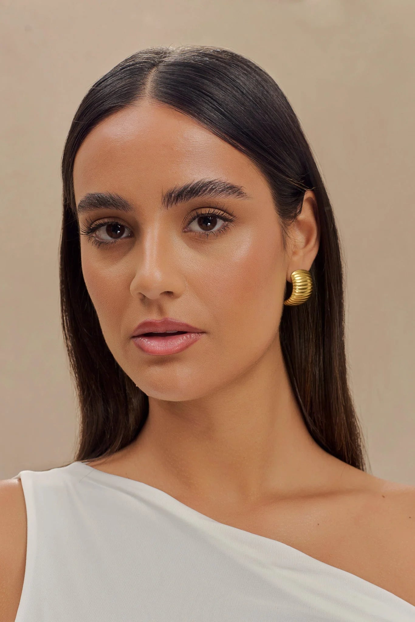 Amelia Textured Hoop Gold