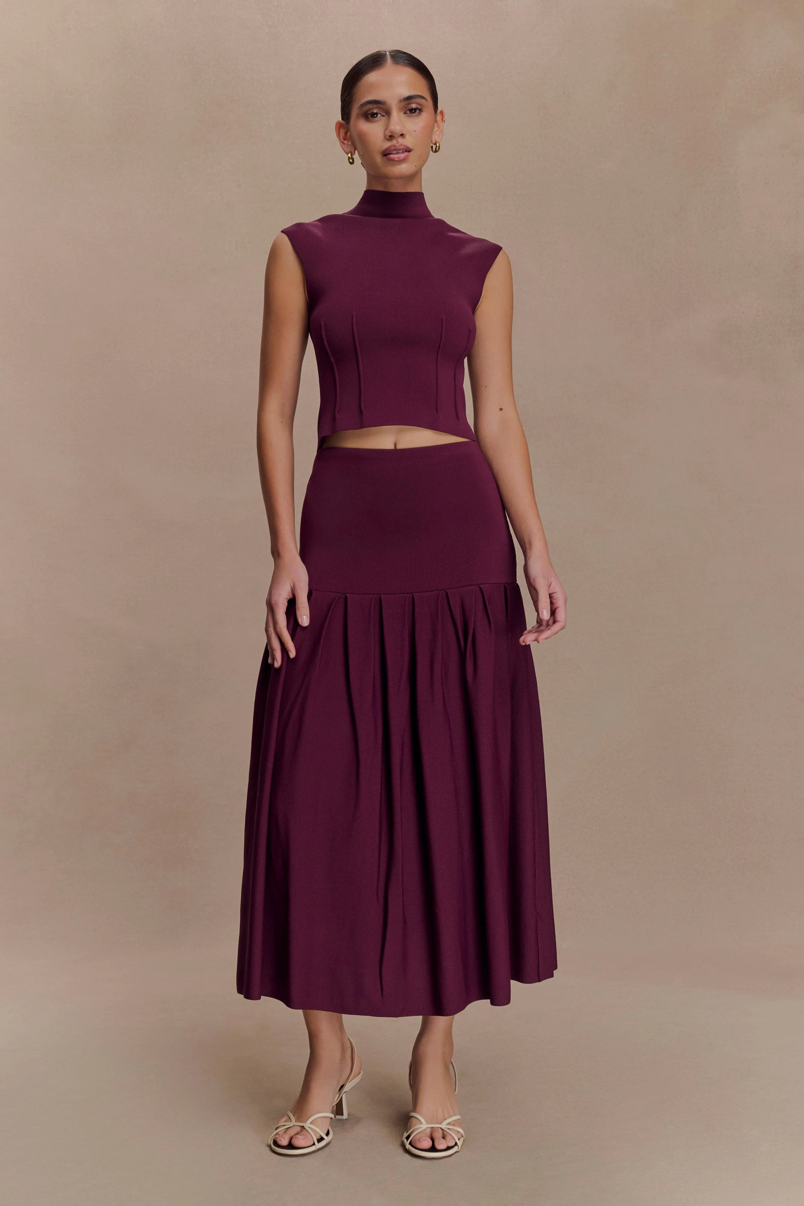 Romaine High Neck Bandage Knit Top Wine