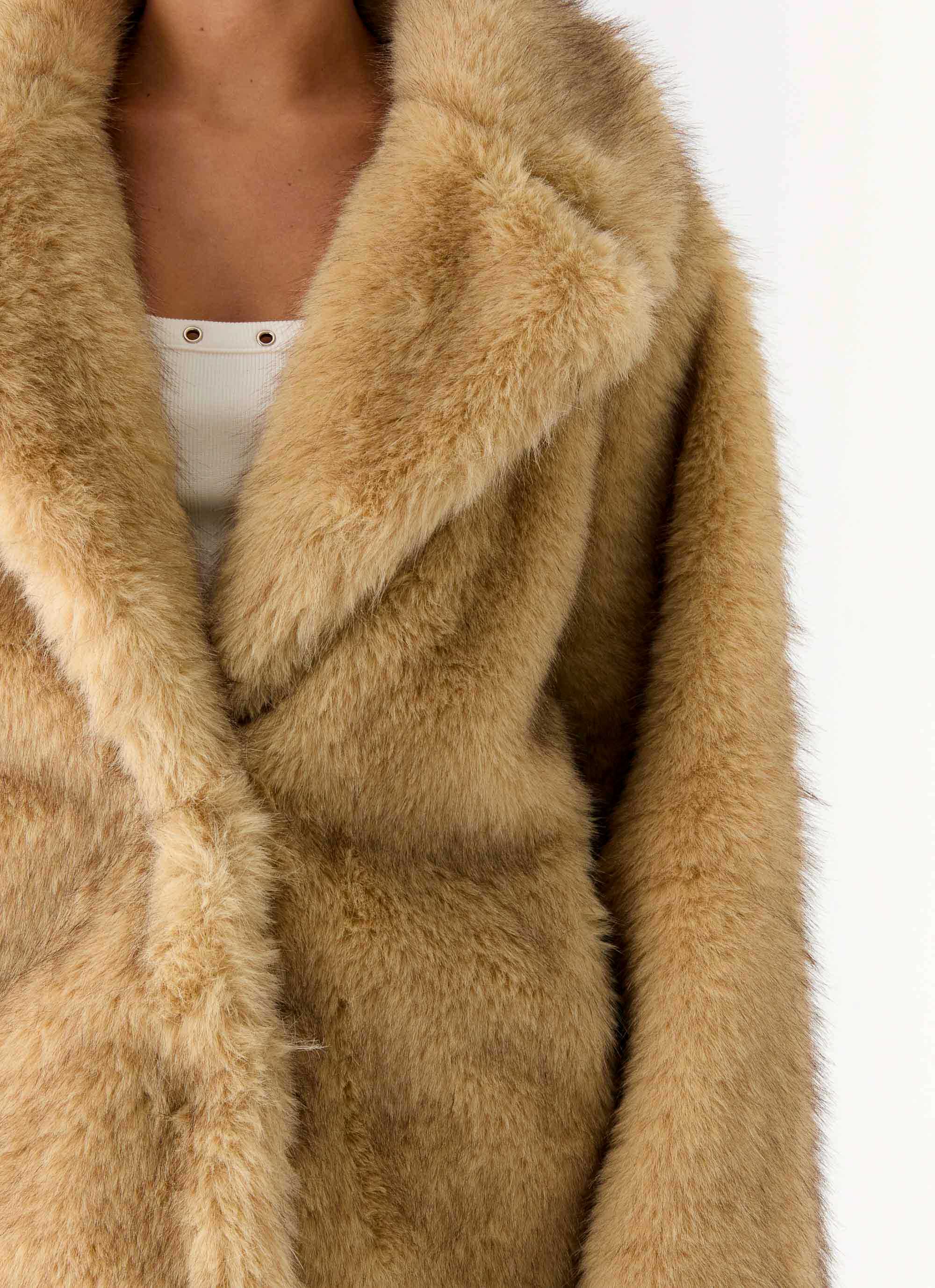 Milika Faux Fur Coat Beige