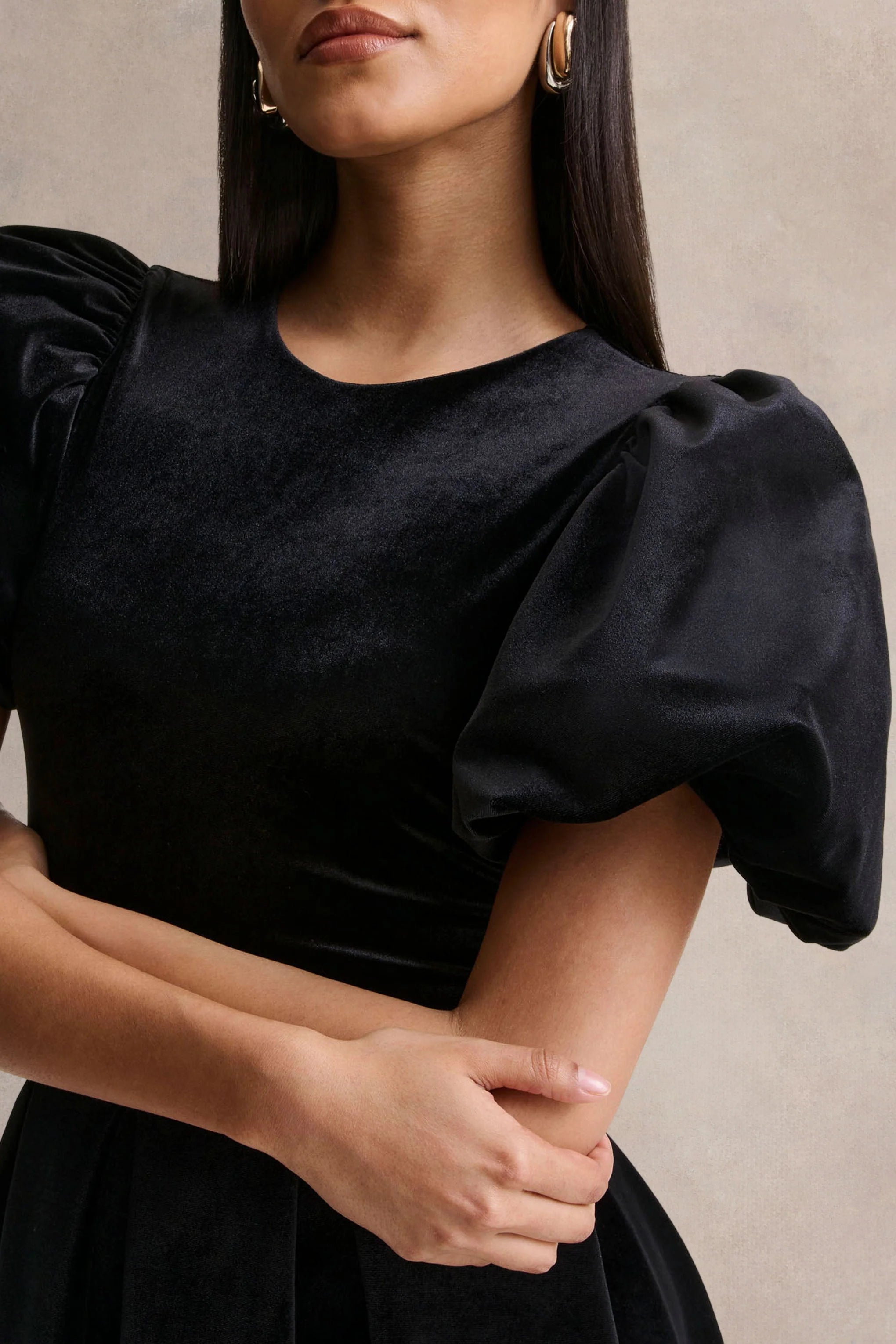 Seraphic Black Velvet Puff Sleeve Midi Dress